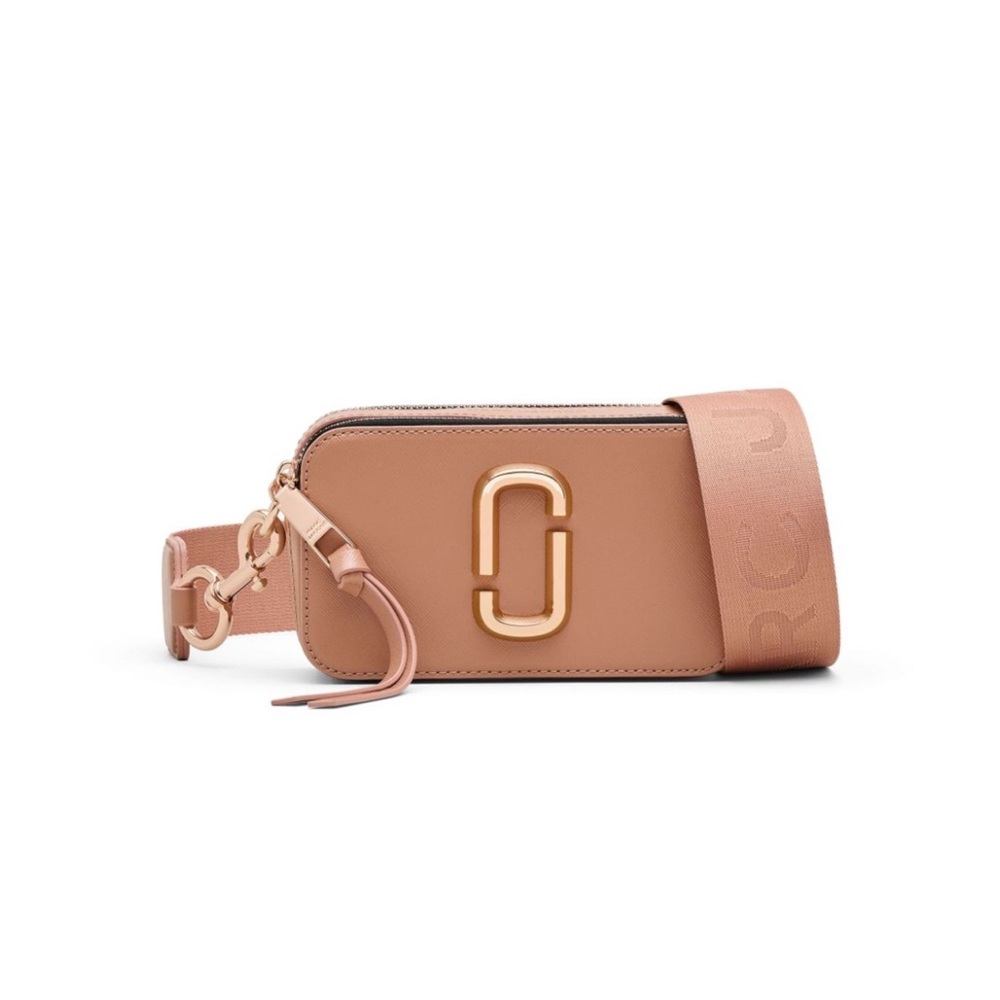 marc jacob’s snapshot camera bag in color “SUNKISSED PINK”